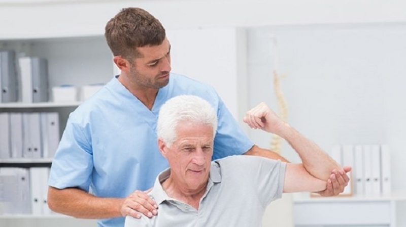 Lưu ý khi chữa thoát vị đĩa đệm bằng bấm huyệt