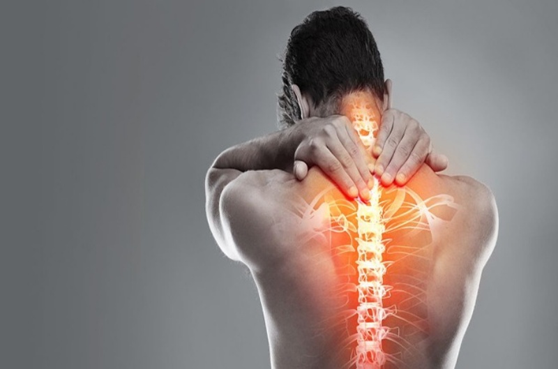 Đau nhức xương khớp tê bì chân tay có biểu hiện ra sao?