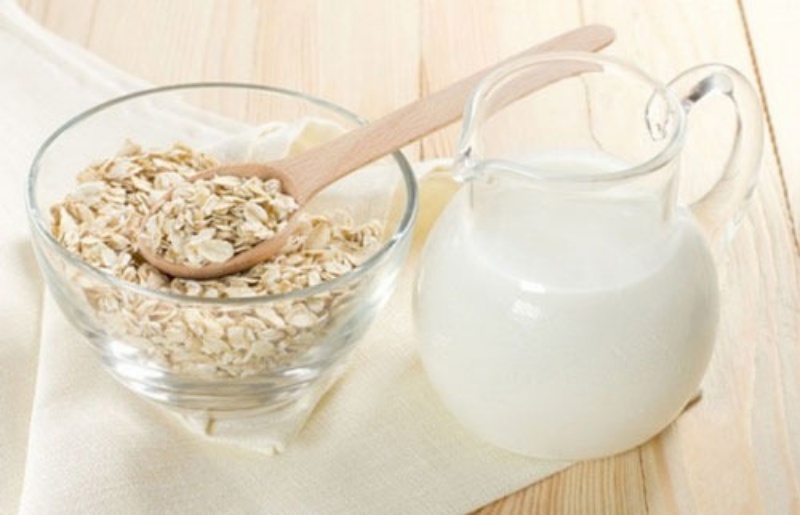 Mặt nạ yến mạch và Sữa Tươi giúp Trị Thâm