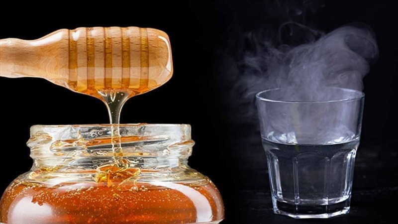 Mật ong có nhiều tác dụng với sức khoẻ.
