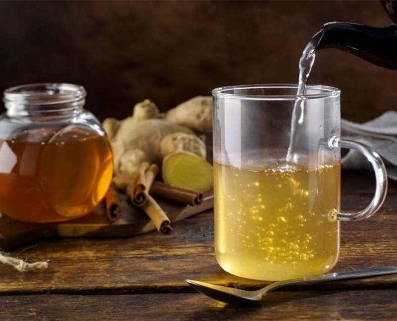 Uống nước mật ong pha gừng