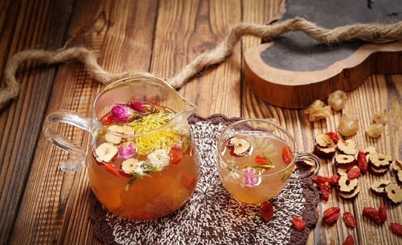 Trà hoa hồng, kỷ tử.