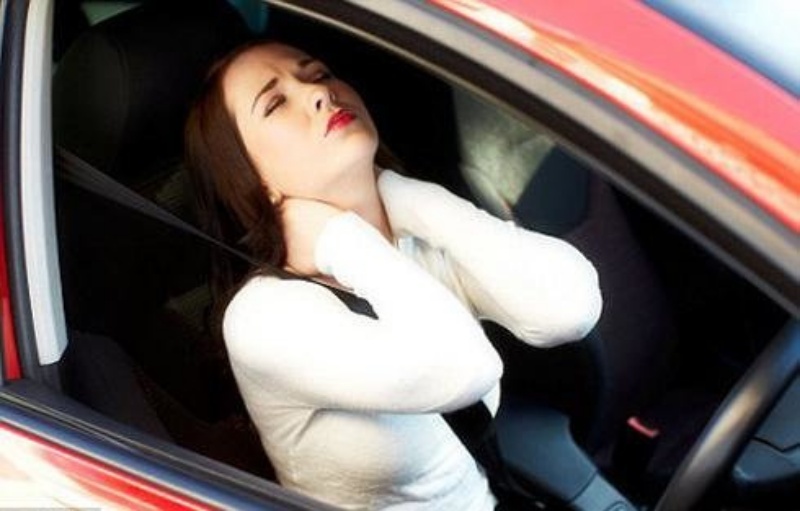 Tính chất công việc: Nguyên nhân ít ai ngờ nhưng lại đang phá hủy cột sống của bạn