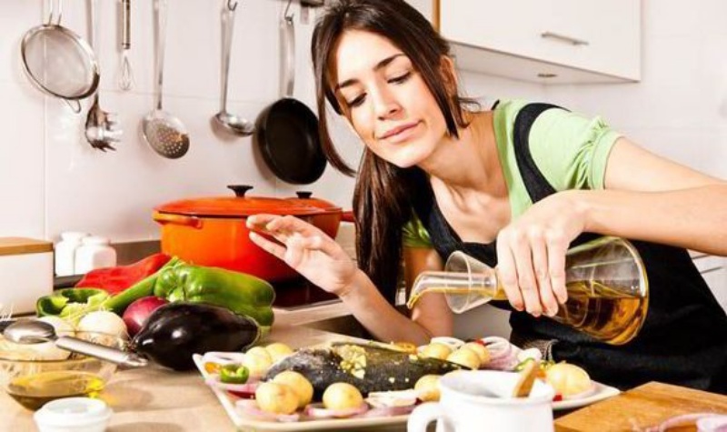 Sử dụng dầu oliu giúp giảm triệu chứng bệnh