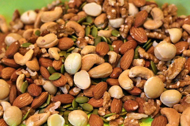 Các loại quả hạt chứa nhiều vitamin và protein tốt cho da