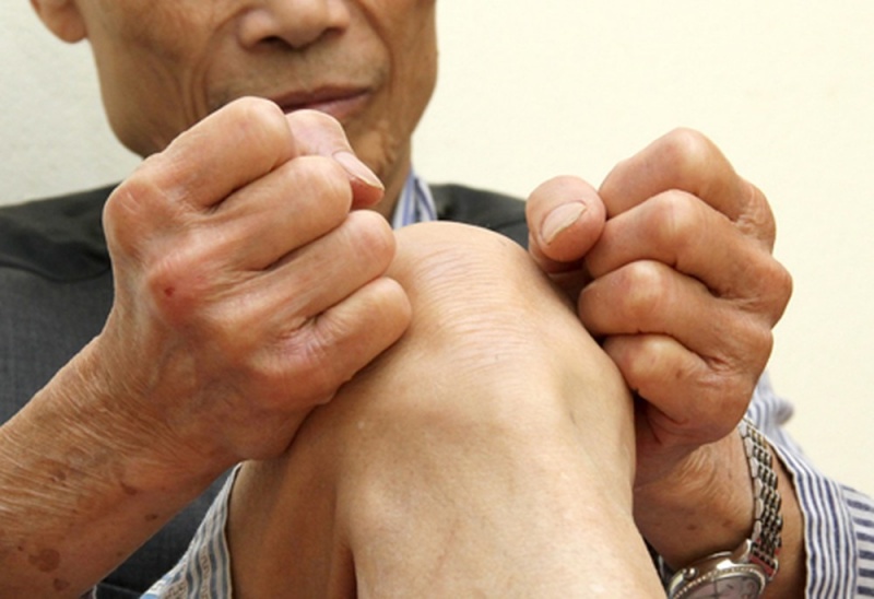 Giúp người cao tuổi không bị đau khớp chân tay