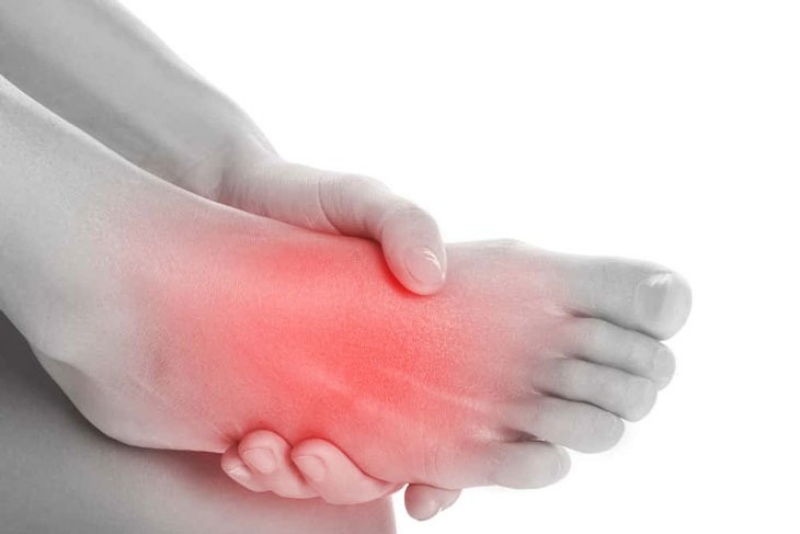 Bệnh viêm đau khớp bàn chân có nhiều biến chứng nguy hiểm