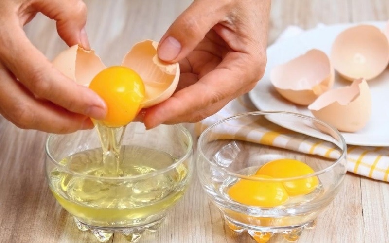 lòng trắng trứng gà