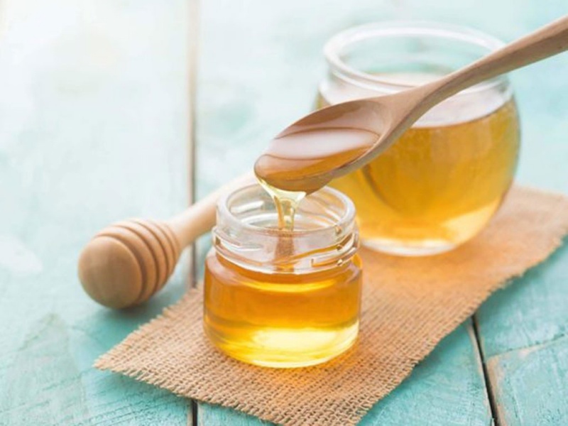 Trị mụn bằng mật ong