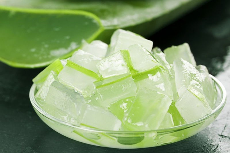 Sử dụng nha đam để trị mụn trứng cá