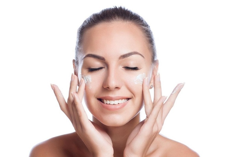 Massage vùng mắt