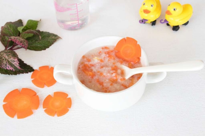 Cách nấu cháo cá lăng cho bé: Cháo cá lăng, cà rốt