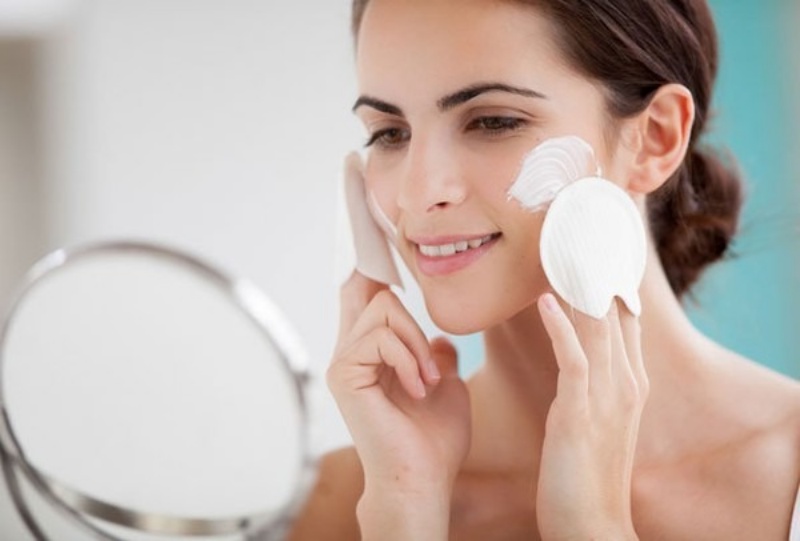 Tẩy tế bào chết cho da giúp tăng khả năng hấp thu dưỡng chất