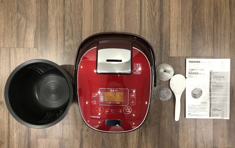 Nồi cơm điện cao tần áp suất Toshiba 
