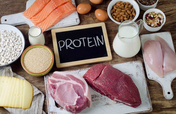 Nên ăn nhiều thực phẩm chứa nhiều protein, carbohydrate và chất béo