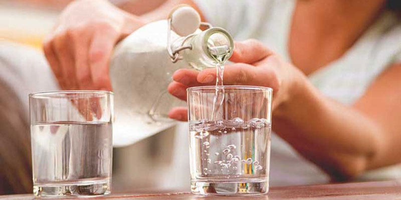 Hãy uống từ 8 – 12 ly nước mỗi ngày