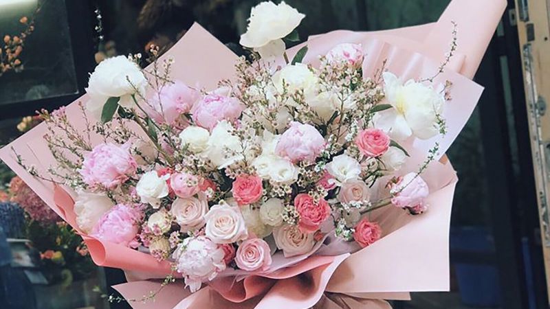 Những bóa hoa rực rỡ dành tặng đối tác 8/3 như một lời chúc về người phụ nữ luôn xinh đẹp, tươi trẻ