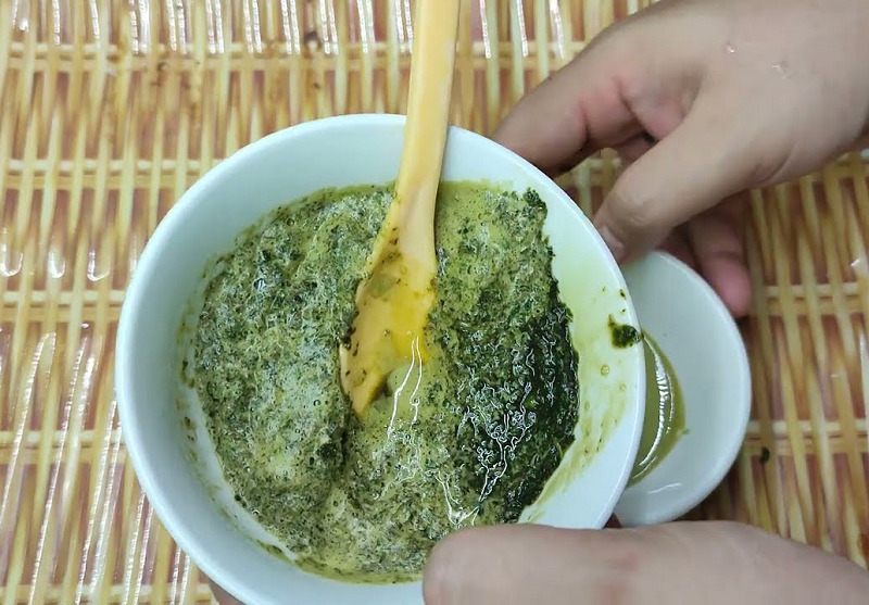 lá tía tô trị nám