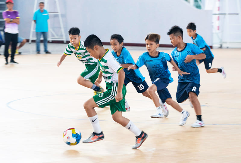 Độ tuổi bắt đầu chơi đá bóng