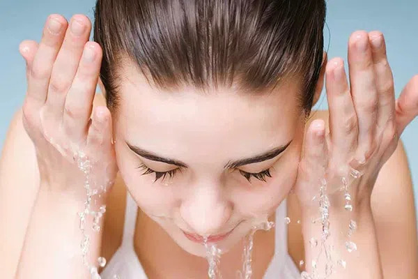 Những lưu ý khi sử dụng kem trị nám tàn nhang Nhật Bản