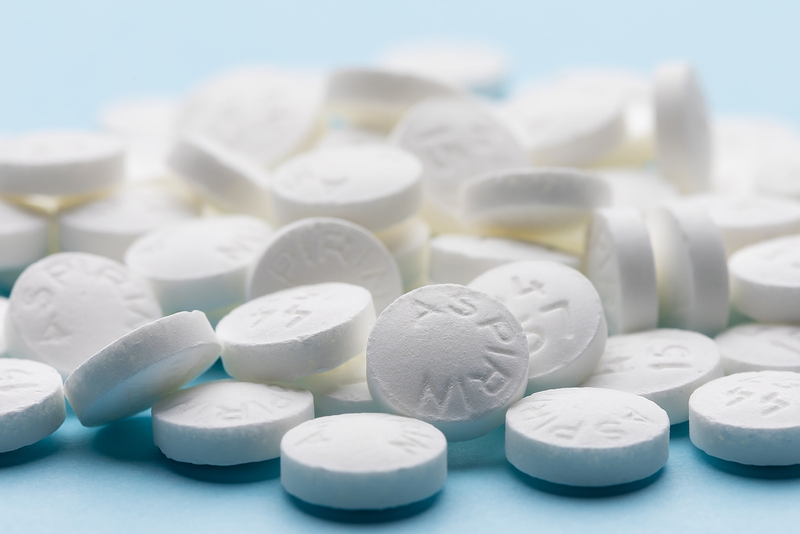 Người dùng các thuốc chống đông máu như Aspirin, Warfarin không nên sử dụng tảo biển