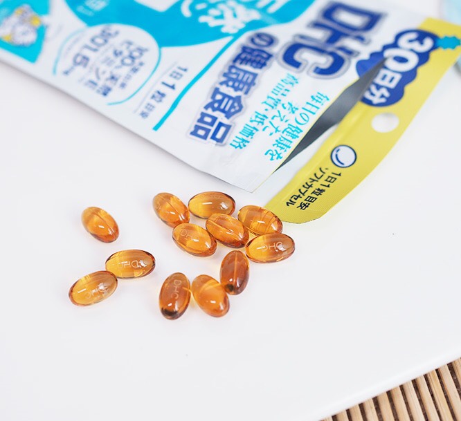 Vitamin E DHC an toàn với phụ nữ đang cho con bú. Ảnh: Internet