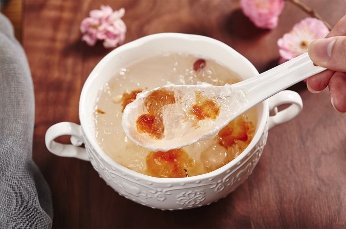 đông trùng hạ thảo giúp Nuôi dưỡng làn da