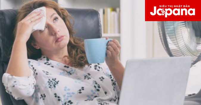 Phụ nữ tuổi mãn kinh phải đối mặt với những điều gì?