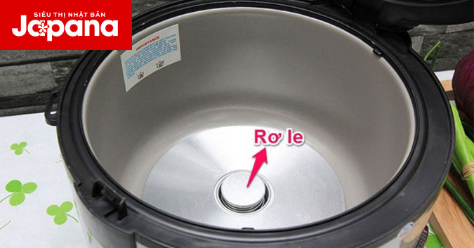 Nguyên nhân khiến nồi cơm điện nhảy sớm và cách khắc phục