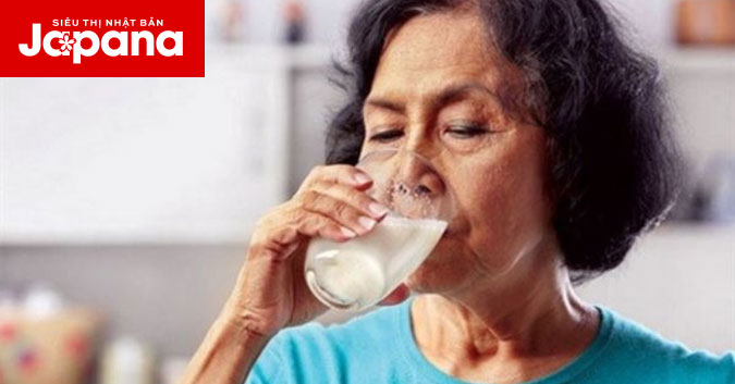 Những lưu ý khi cho bệnh nhân ung thư uống sữa