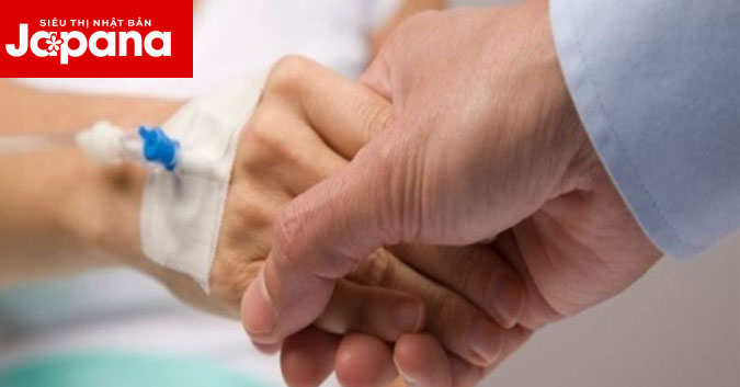 Bệnh ung thư có lây truyền từ người này sang người khác không?