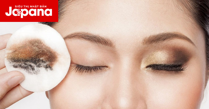 Mẹo tẩy trang đúng cách để không hình thành nếp nhăn