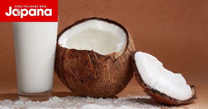 Làm đẹp với dầu dừa xưa rồi, thử cách làm đẹp với nước cốt dừa nào