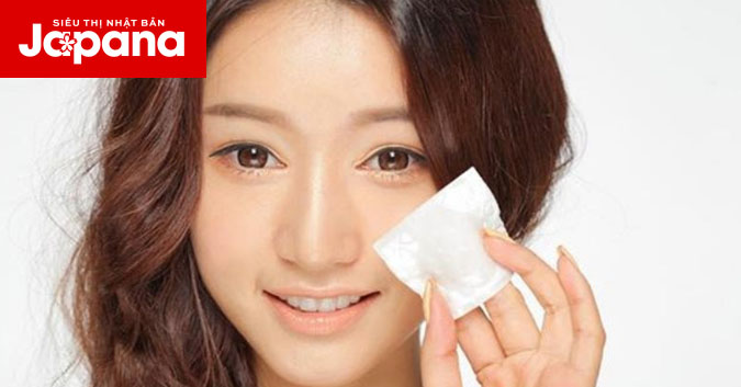 Mẹo chăm sóc da trong thời tiết ẩm ướt