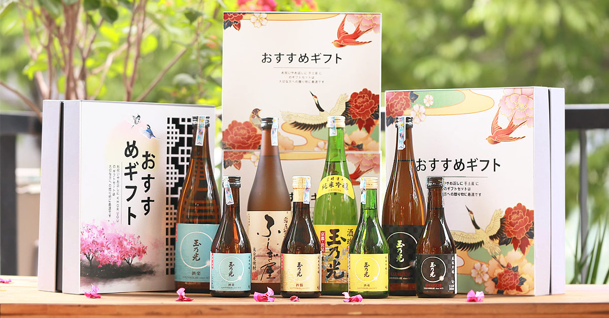 Gợi ý 10 dòng rượu Nhật Sake vảy vàng làm quà Tết 2022