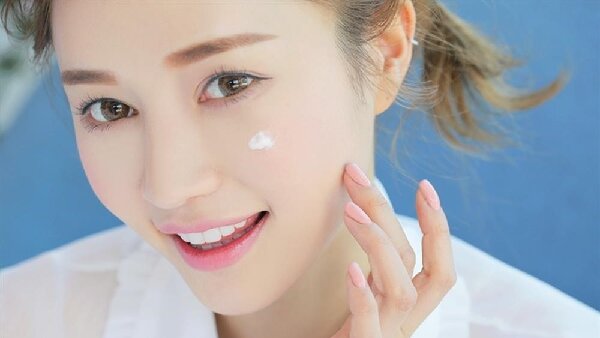 Bao nhiêu tuổi thì nên dùng kem chống lão hóa?