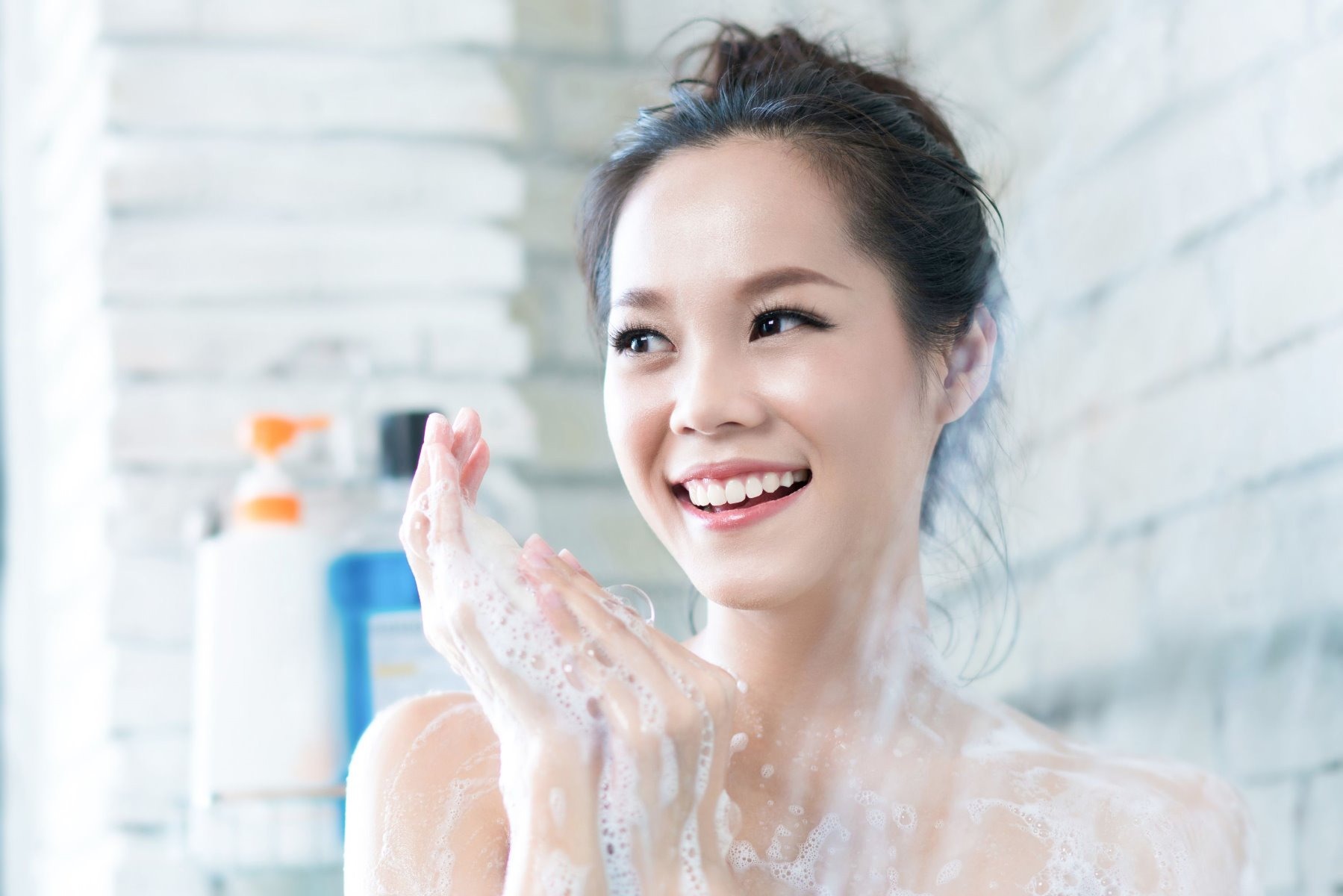 [MỚI NHẤT 2023] TOP 10 sữa tắm trắng da thơm lâu của Nhật tốt nhất hiện nay