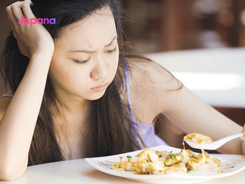 Cảm giác chán ăn ở người lớn đến từ rất nhiều nguyên nhân khác nhau