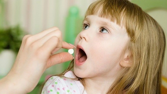 Bố Mẹ Có Nên Cho Con Trẻ Uống Thực Phẩm Chức Năng Tăng Chiều Cao Không?