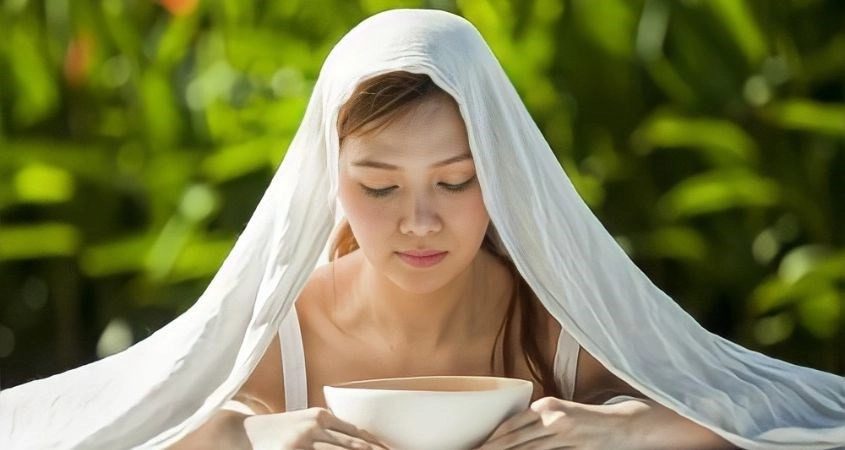 Có nên xông mặt bằng nước nóng không? Một số lưu ý