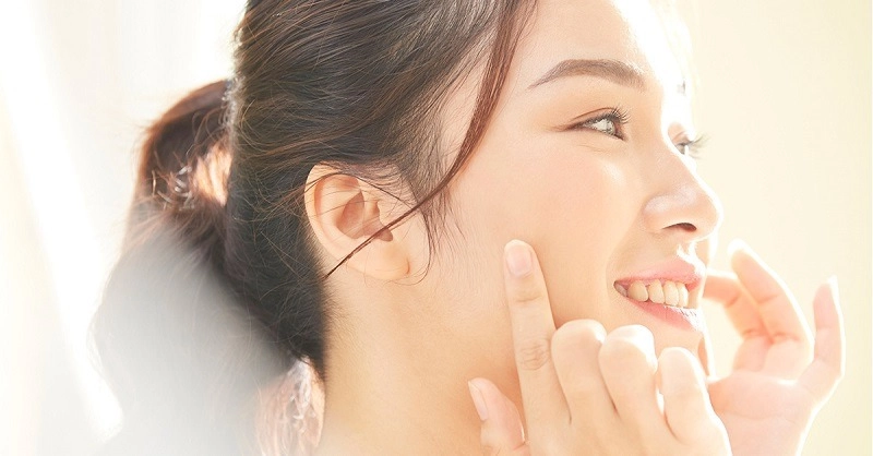 Uống Collagen Có Bị Nóng Không? Giải Đáp Từ Chuyên Gia Và Cách Khắc Phục
